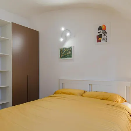 Apartman Casa Felicita, 2 By Happyhostorino