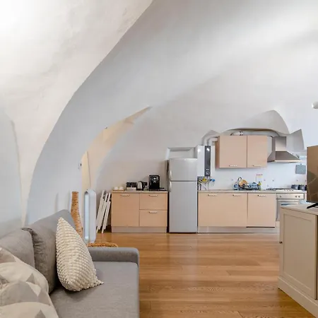 Casa Felicita, 2 By Happyhostorino